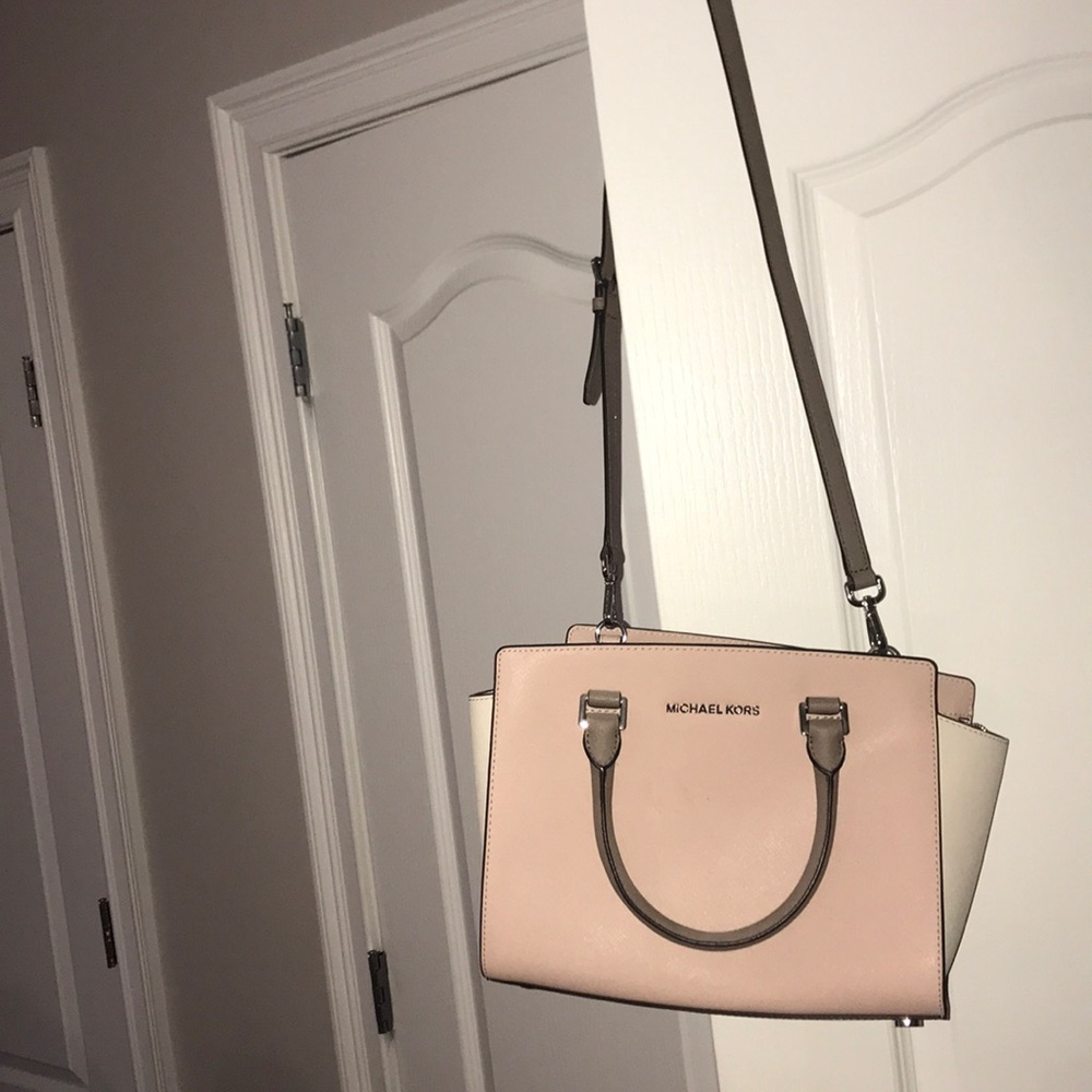 Pink/Cream Micheal Kors bag